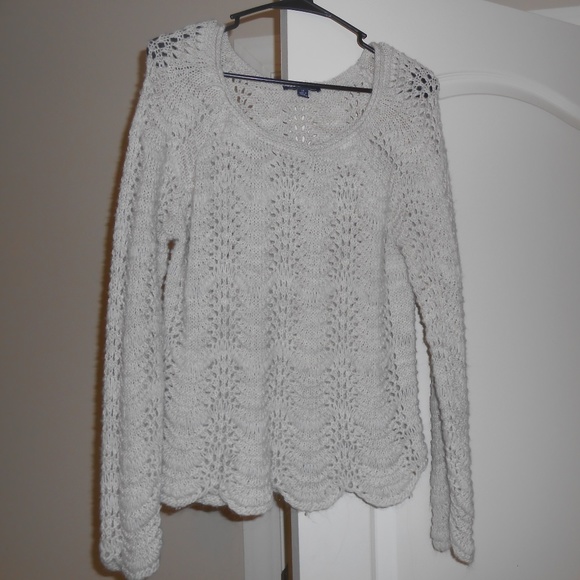 American Eagle Outfitters Sweater - Picture 1 of 3